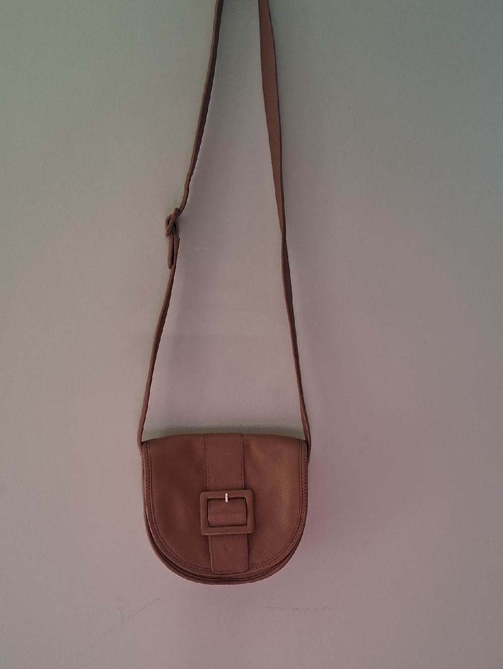 Talbots Classic Tan Leather Crossbody Saddle Bag Buckle Front